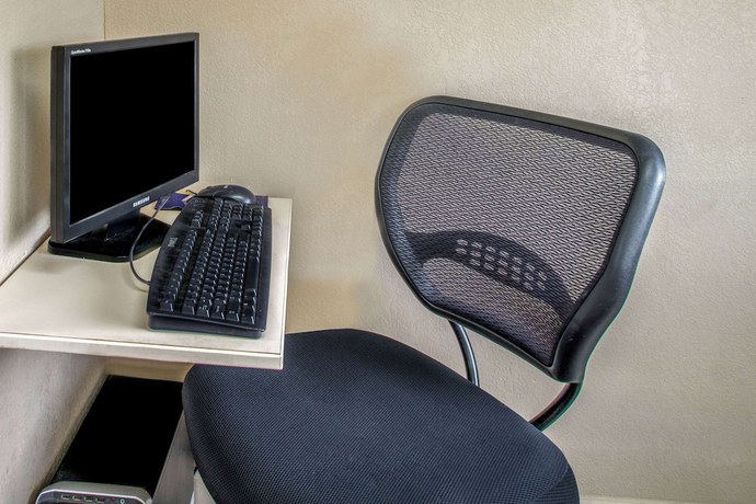 Imagen de los interiores del Hotel Microtel Inn and Suites By Wyndham Lincoln. Foto 15