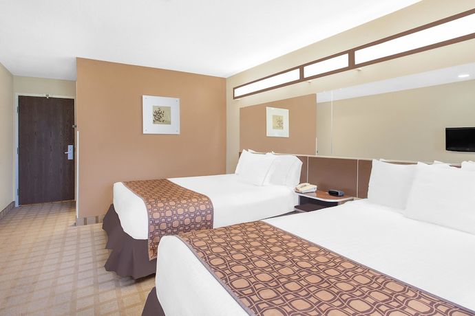 Imagen de la habitación del Hotel Microtel Inn and Suites By Wyndham Manchester. Foto 9