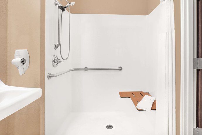 Imagen de la habitación del Hotel Microtel Inn and Suites By Wyndham Manchester. Foto 15