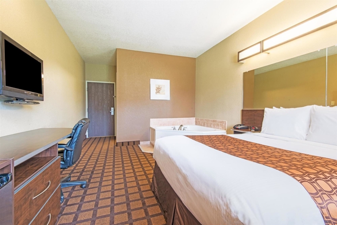 Imagen de la habitación del Hotel Microtel Inn and Suites By Wyndham Montgomery. Foto 5