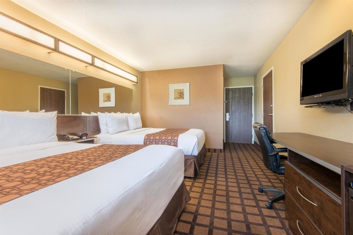 Imagen de la habitación del Hotel Microtel Inn and Suites By Wyndham Montgomery. Foto 12