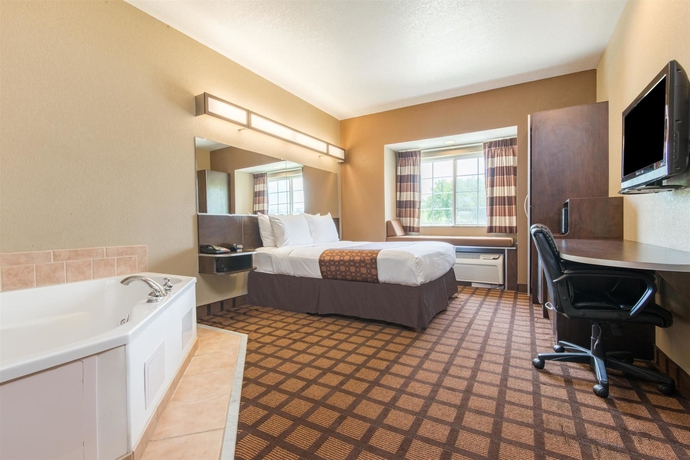 Imagen de la habitación del Hotel Microtel Inn and Suites By Wyndham Montgomery. Foto 13