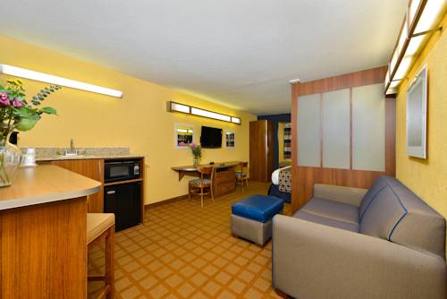 Imagen de la habitación del Hotel Microtel Inn and Suites By Wyndham New Braunfels. Foto 7