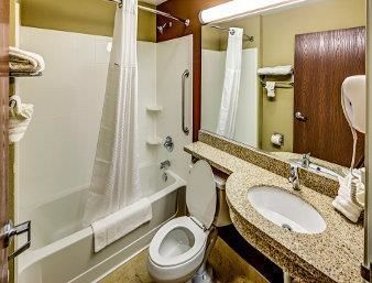 Imagen de la habitación del Hotel Microtel Inn and Suites By Wyndham North Canton. Foto 8