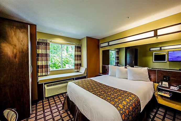 Imagen de la habitación del Hotel Microtel Inn and Suites By Wyndham North Canton. Foto 10