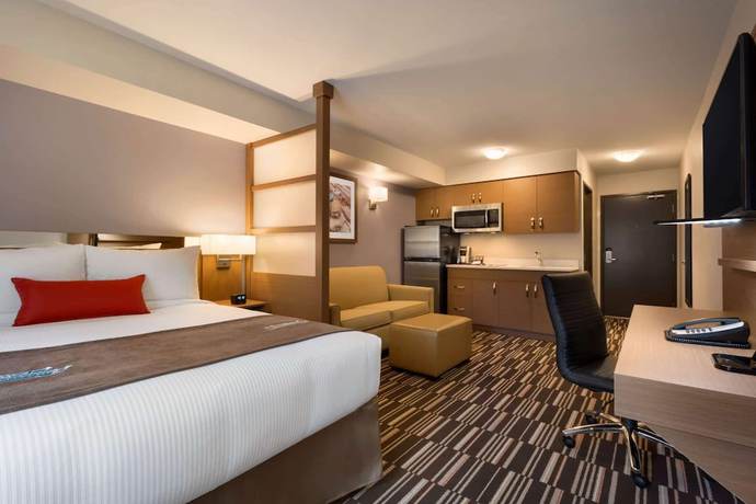 Imagen de la habitación del Hotel Microtel Inn and Suites By Wyndham Oyster Bay. Foto 10