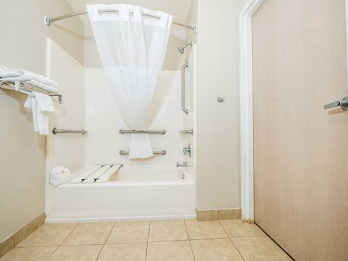 Imagen de la habitación del Hotel Microtel Inn and Suites By Wyndham Palm Coast I-95. Foto 3