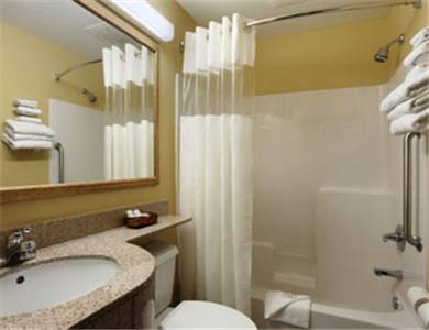 Imagen de la habitación del Hotel Microtel Inn and Suites By Wyndham Panama City. Foto 2