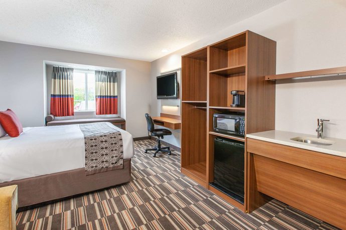 Imagen de la habitación del Hotel Microtel Inn and Suites By Wyndham Pittsburgh Airport. Foto 5
