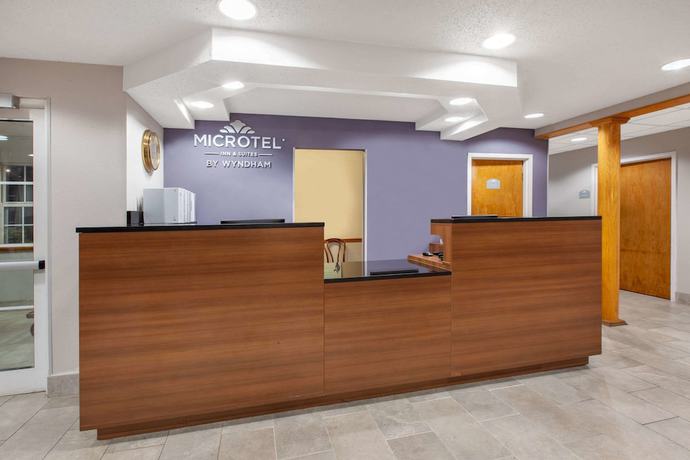 Imagen de los interiores del Hotel Microtel Inn and Suites By Wyndham Pittsburgh Airport. Foto 15