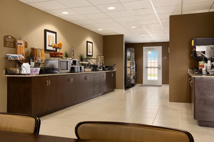 Imagen del bar/restaurante del Hotel Microtel Inn and Suites By Wyndham Pleasanton. Foto 2
