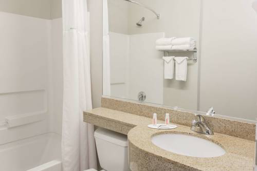 Imagen de la habitación del Hotel Microtel Inn and Suites By Wyndham Port Charlotte/punta Gorda. Foto 2