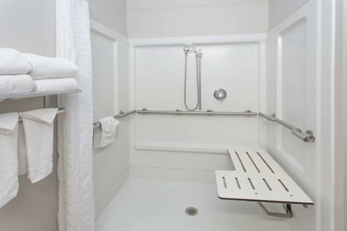 Imagen de la habitación del Hotel Microtel Inn and Suites By Wyndham Port Charlotte/punta Gorda. Foto 10