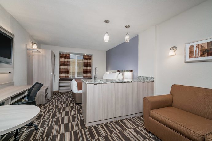 Imagen de la habitación del Hotel Microtel Inn and Suites By Wyndham Rochester North Mayo Clinic. Foto 4