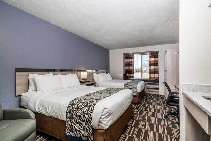 Imagen de la habitación del Hotel Microtel Inn and Suites By Wyndham Rochester North Mayo Clinic. Foto 8