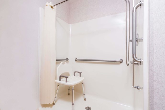 Imagen de la habitación del Hotel Microtel Inn and Suites By Wyndham Rochester North Mayo Clinic. Foto 10