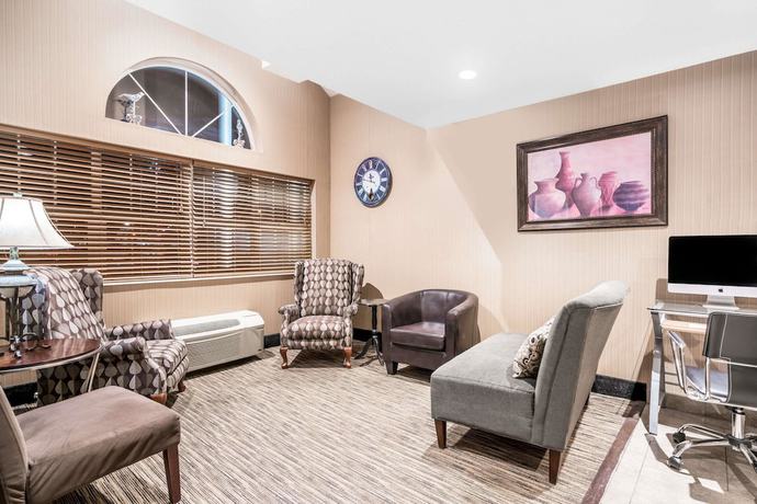 Imagen de los interiores del Hotel Microtel Inn and Suites By Wyndham Rochester North Mayo Clinic. Foto 15