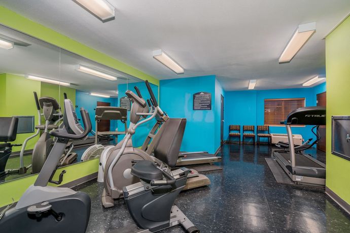 Imagen de los interiores del Hotel Microtel Inn and Suites By Wyndham Rochester North Mayo Clinic. Foto 17