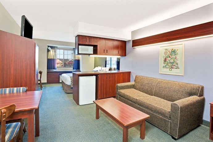 Imagen de la habitación del Hotel Microtel Inn and Suites By Wyndham Roseville/detroit Area. Foto 5