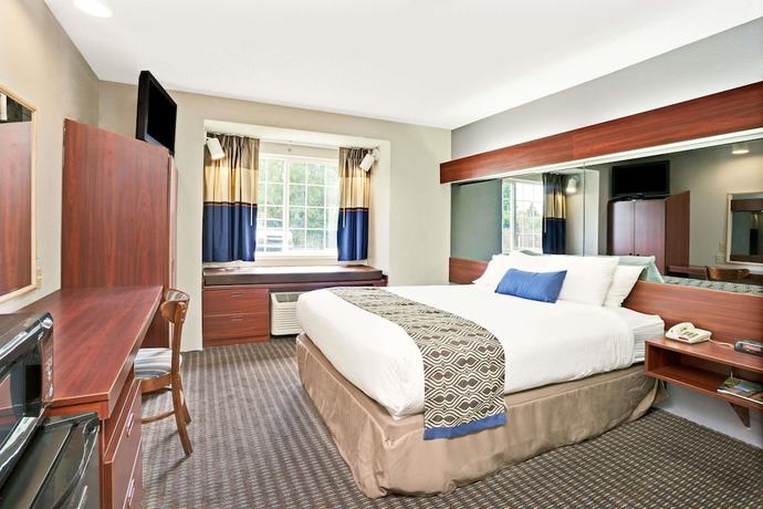 Imagen de la habitación del Hotel Microtel Inn and Suites By Wyndham Roseville/detroit Area. Foto 9