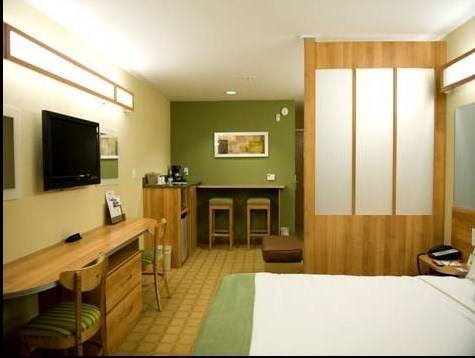 Imagen de la habitación del Hotel Microtel Inn and Suites By Wyndham Saraland/north Mobile. Foto 7