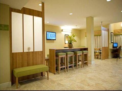 Imagen de la habitación del Hotel Microtel Inn and Suites By Wyndham Saraland/north Mobile. Foto 9