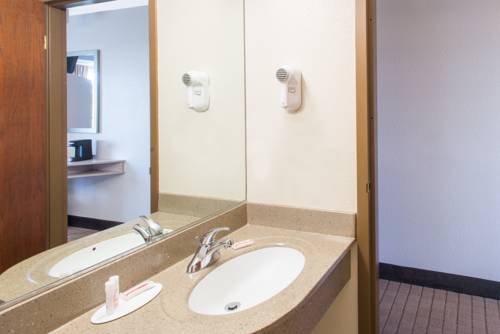 Imagen de la habitación del Hotel Microtel Inn and Suites By Wyndham Seneca Falls. Foto 3