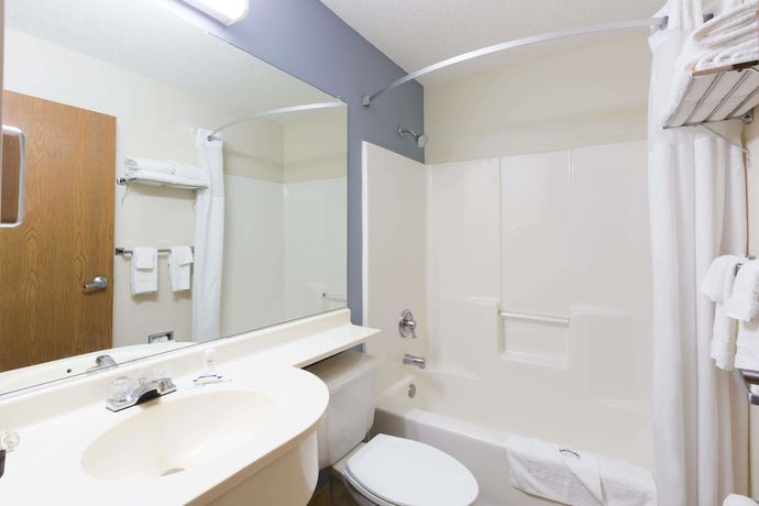 Imagen de la habitación del Hotel Microtel Inn and Suites By Wyndham Sioux Falls. Foto 2
