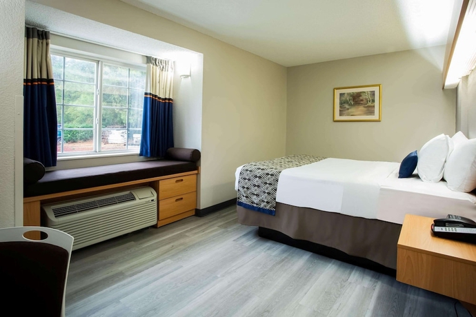 Imagen de la habitación del Hotel Microtel Inn and Suites By Wyndham Southern Pines / Pinehurst. Foto 5