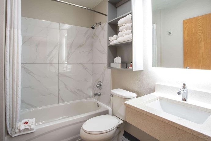 Imagen de la habitación del Hotel Microtel Inn and Suites By Wyndham Southern Pines / Pinehurst. Foto 7