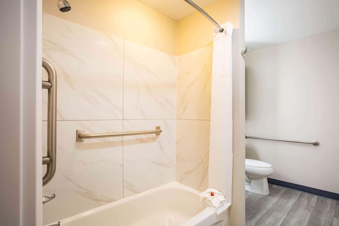 Imagen de la habitación del Hotel Microtel Inn and Suites By Wyndham Southern Pines / Pinehurst. Foto 10