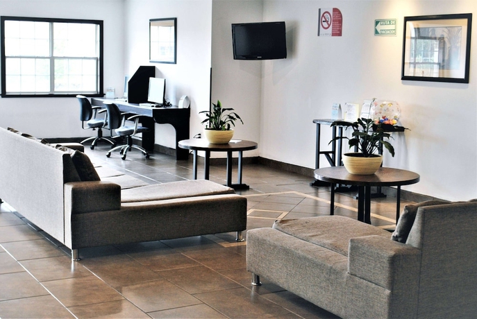 Imagen de los interiores del Hotel Microtel Inn and Suites By Wyndham Toluca. Foto 17