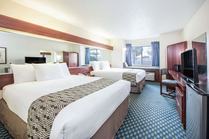Imagen de la habitación del Hotel Microtel Inn and Suites By Wyndham Tulsa/catoosa Route 66. Foto 11