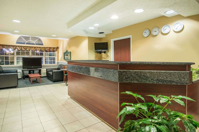 Imagen de los interiores del Hotel Microtel Inn and Suites By Wyndham Tulsa/catoosa Route 66. Foto 18