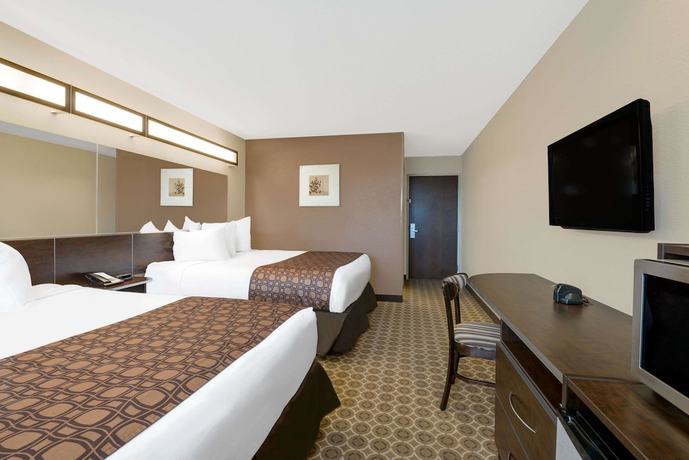 Imagen de la habitación del Hotel Microtel Inn and Suites By Wyndham Williston. Foto 11