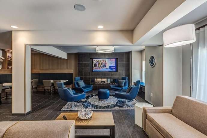 Imagen de los interiores del Hotel Microtel Inn and Suites by Wyndham Amsterdam. Foto 18