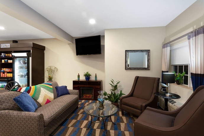 Imagen de los interiores del Hotel Microtel Inn and Suites by Wyndham Brooksville. Foto 17