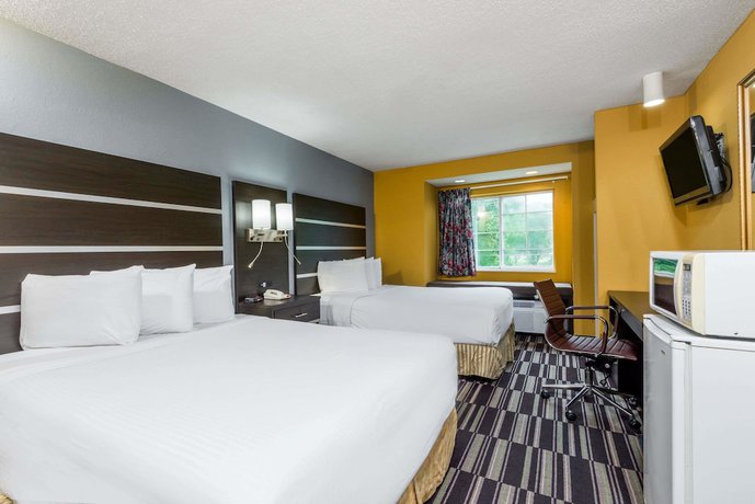 Imagen de la habitación del Hotel Microtel Inn and Suites by Wyndham Dayton/Riverside OH. Foto 16