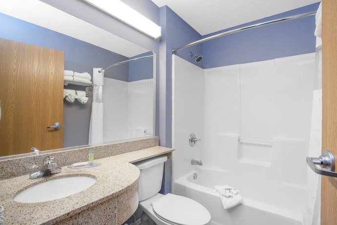 Imagen de la habitación del Hotel Microtel Inn and Suites by Wyndham Dover, Dover Base. Foto 7