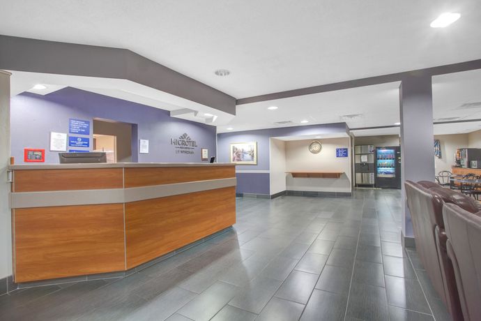 Imagen de los interiores del Hotel Microtel Inn and Suites by Wyndham Dover, Dover Base. Foto 15