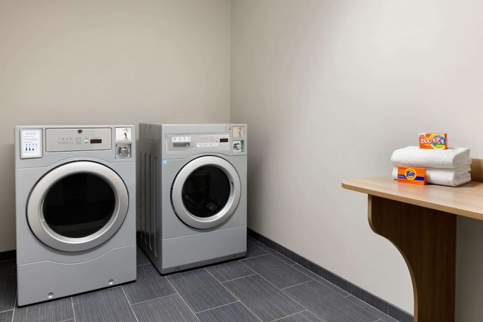 Imagen de los interiores del Hotel Microtel Inn and Suites by Wyndham Gambrills. Foto 17