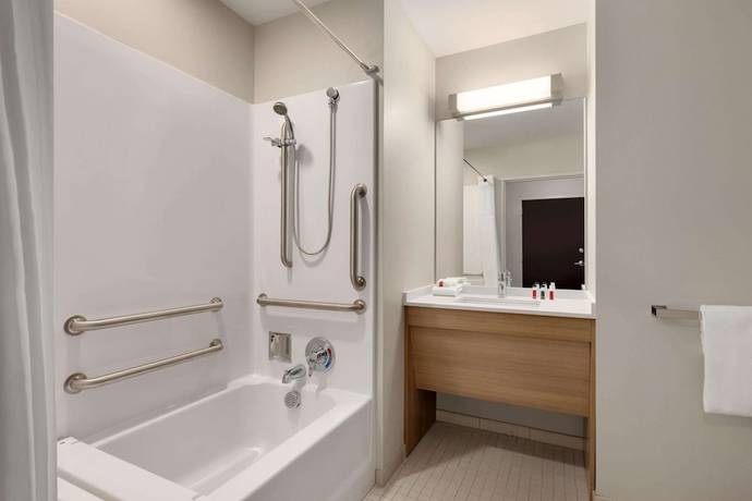 Imagen de la habitación del Hotel Microtel Inn and Suites by Wyndham Gambrills. Foto 15