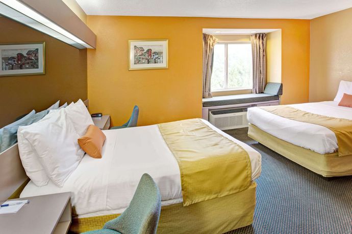 Imagen de la habitación del Hotel Microtel Inn and Suites by Wyndham Gatlinburg. Foto 11