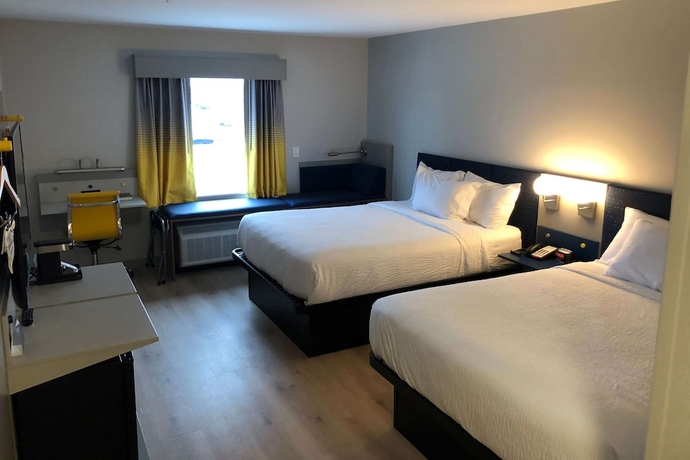 Imagen de la habitación del Hotel Microtel Inn and Suites by Wyndham Hot Springs. Foto 6
