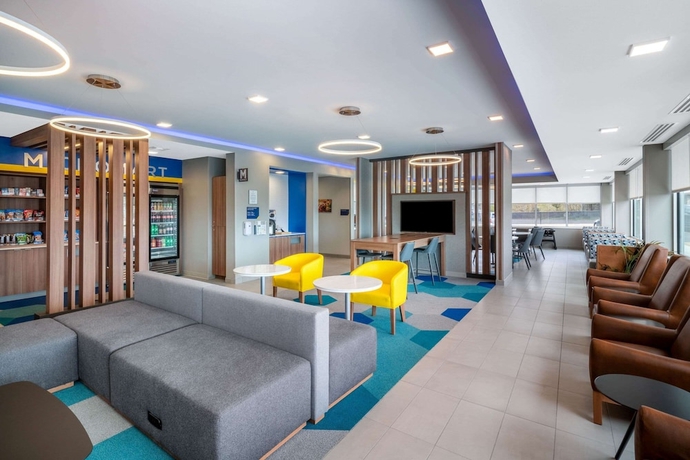 Imagen de los interiores del Hotel Microtel Inn and Suites by Wyndham Hot Springs. Foto 14