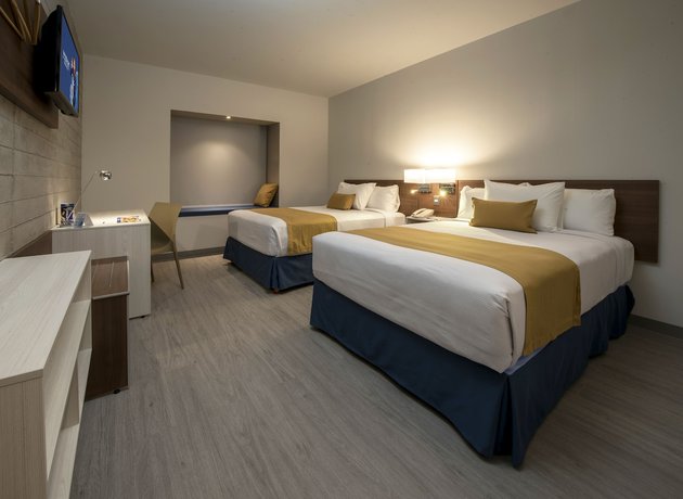 Imagen de la habitación del Hotel Microtel Inn and Suites by Wyndham Irapuato. Foto 5