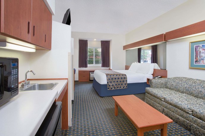 Imagen de la habitación del Hotel Microtel Inn and Suites by Wyndham Leesburg/Mt Dora. Foto 7