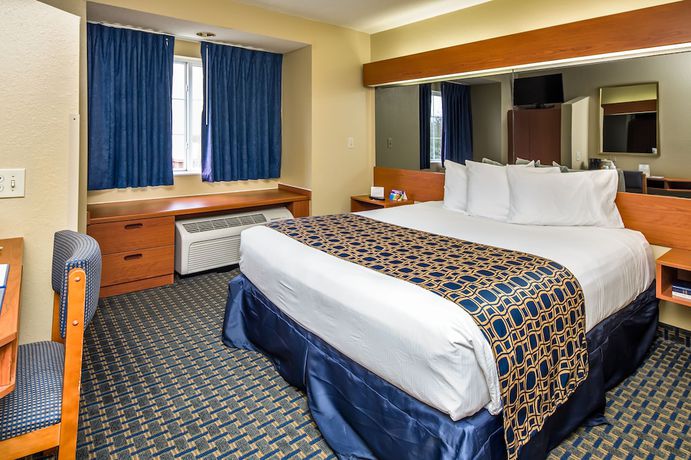 Imagen de la habitación del Hotel Microtel Inn and Suites by Wyndham Leesburg/Mt Dora. Foto 15