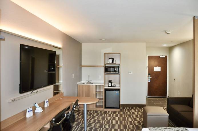 Imagen de la habitación del Hotel Microtel Inn and Suites by Wyndham Lubbock. Foto 8