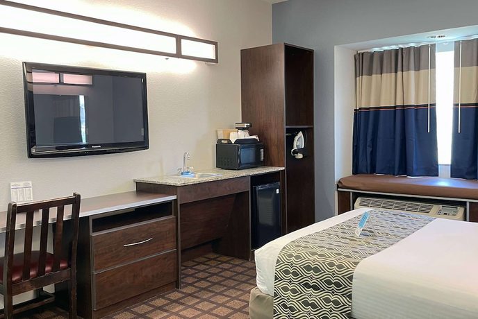 Imagen de la habitación del Hotel Microtel Inn and Suites by Wyndham Michigan City. Foto 7